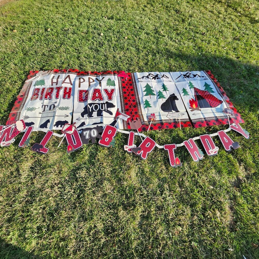 LARGE WILD BIRTHDAY DECORATION LOT BANNER Photo Props ALL AGES Outdoors Canadian
